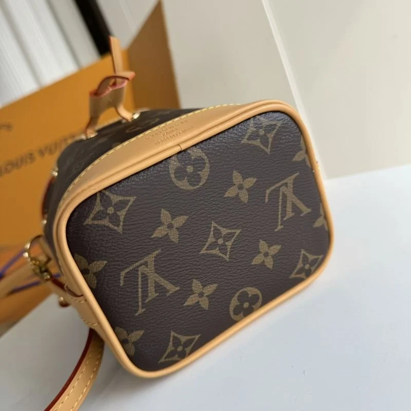 Comfortable Louis Vuitton Bucket Bags 49305