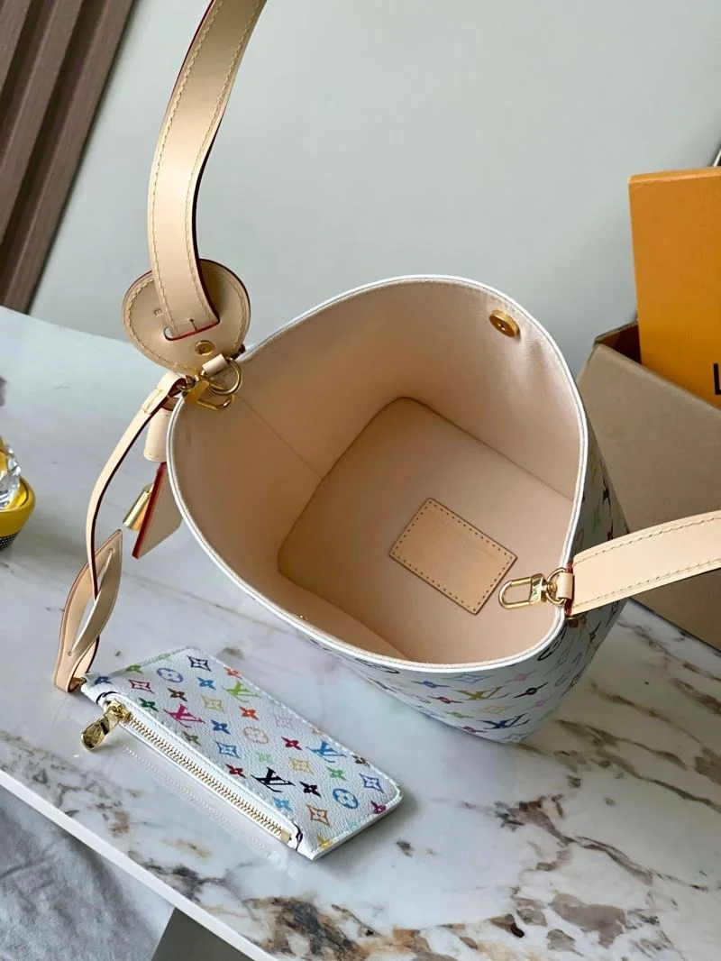 Louis Vuitton Bucket Bags Classic 49194