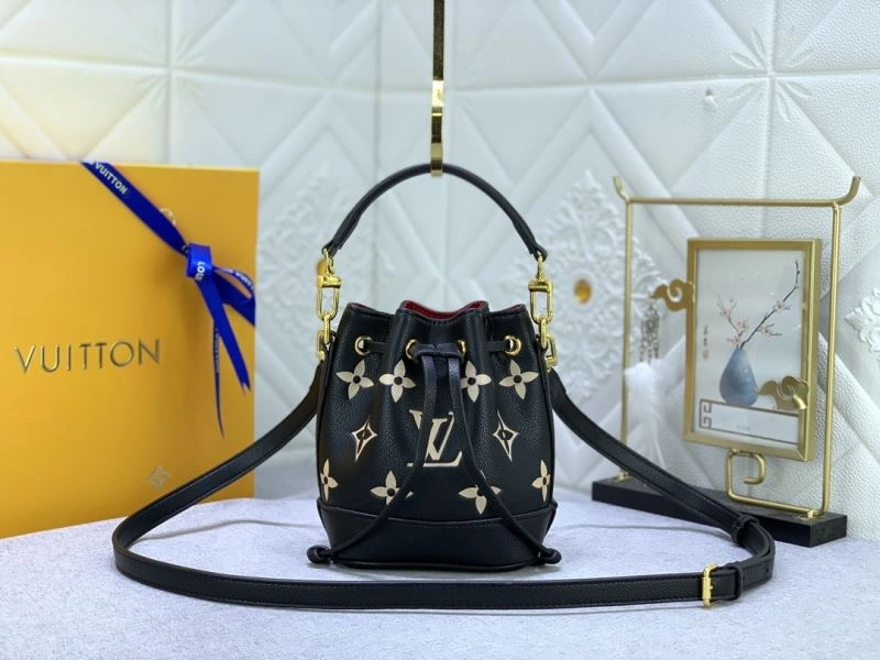 Louis Vuitton Bucket Bags TechFriendly 79943