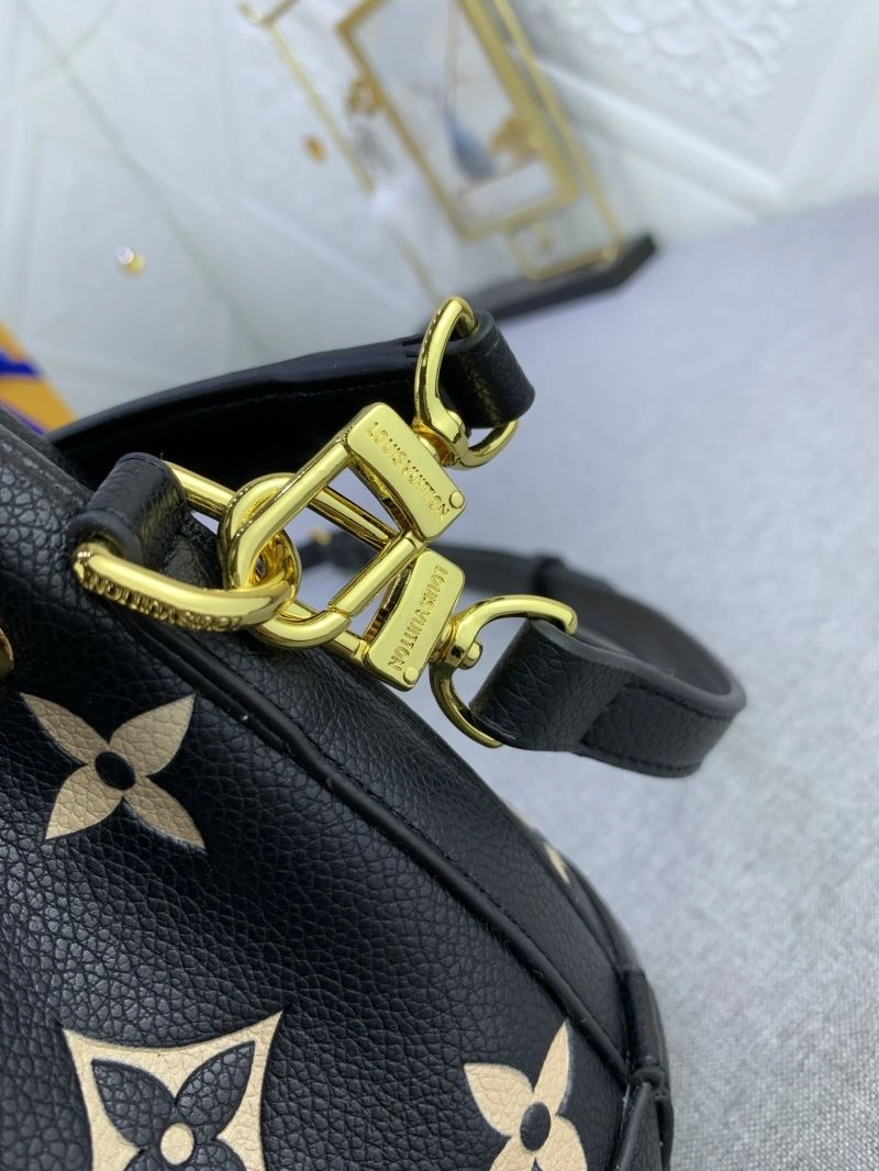 Louis Vuitton Bucket Bags TechFriendly 79943