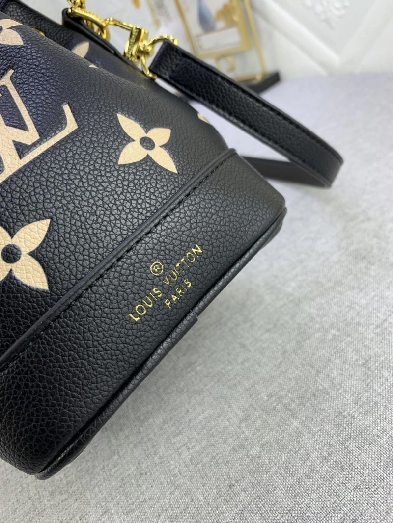 Louis Vuitton Bucket Bags TechFriendly 79943