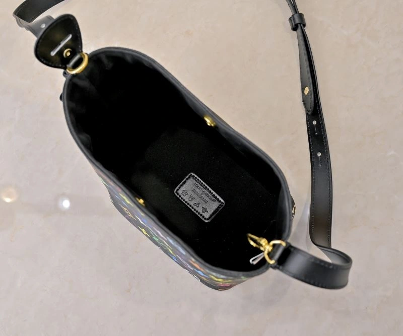 Modern Louis Vuitton Bucket Bags 79896