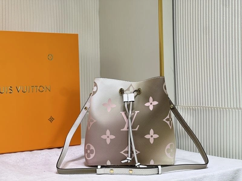 WrinkleFree Louis Vuitton Bucket Bags 79897