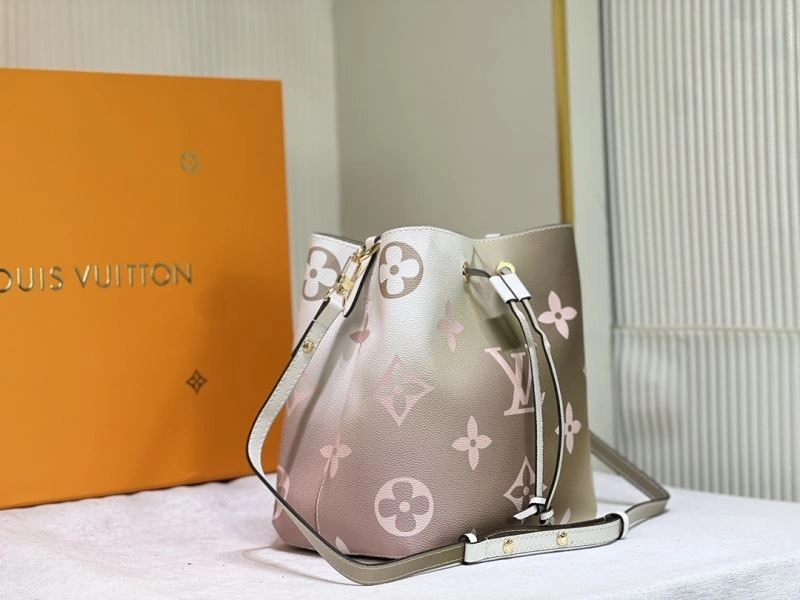 WrinkleFree Louis Vuitton Bucket Bags 79897