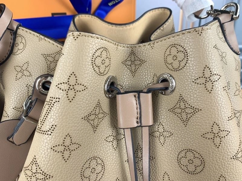 Refined Louis Vuitton Bucket Bags 79978