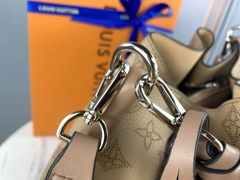 Refined Louis Vuitton Bucket Bags 79978