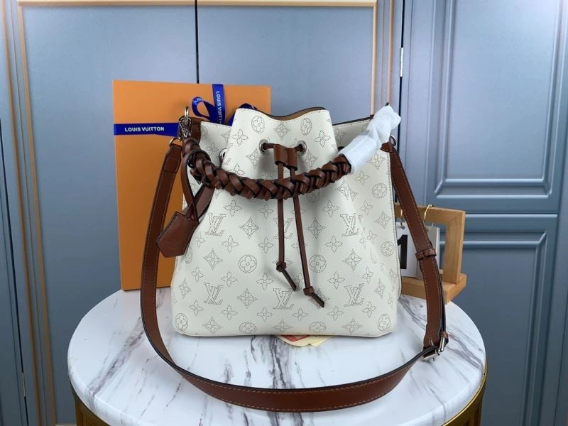 Thermal Louis Vuitton Bucket Bags 79933