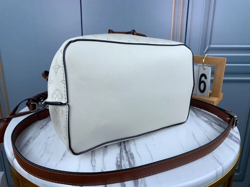 Thermal Louis Vuitton Bucket Bags 79933