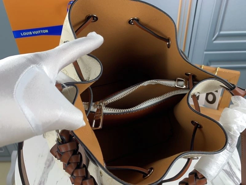 Thermal Louis Vuitton Bucket Bags 79933