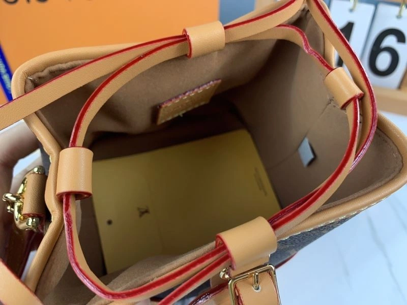 Classic Louis Vuitton Bucket Bags 79891