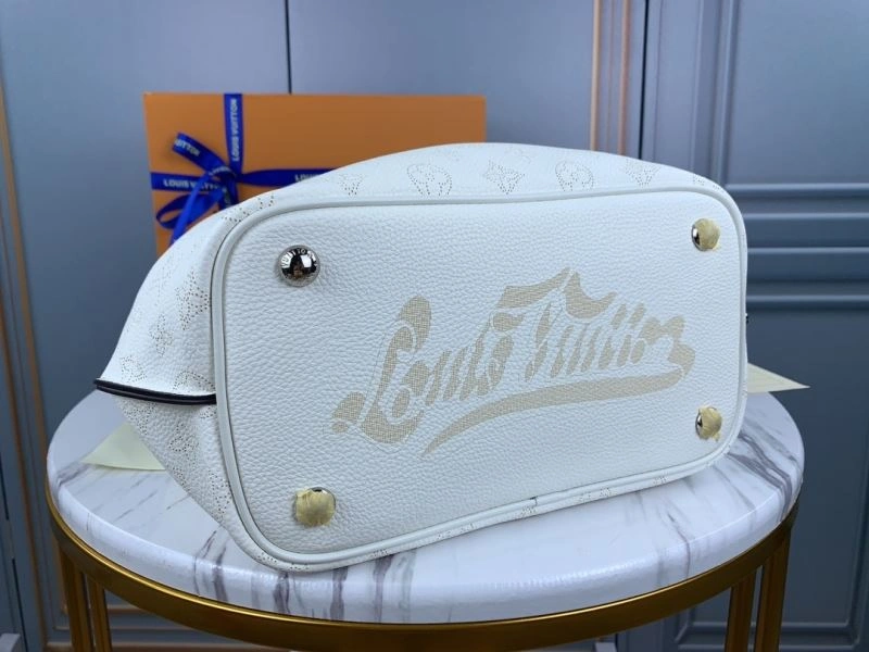 Louis Vuitton Bucket Bags MoistureWicking 79890