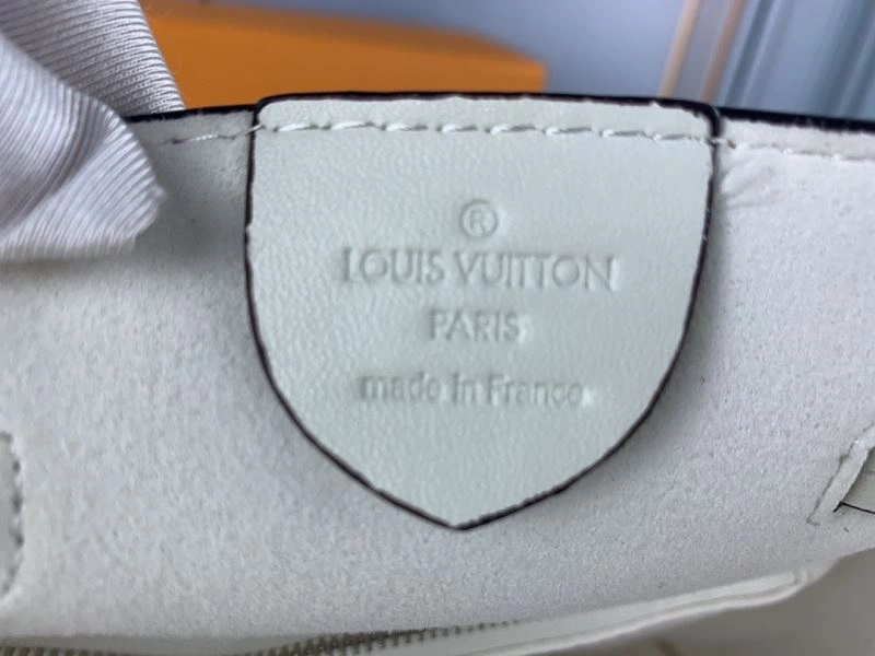 Louis Vuitton Bucket Bags MoistureWicking 79890