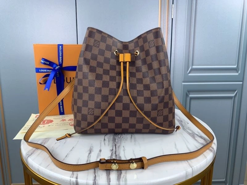 Louis Vuitton Bucket Bags Soft 79869