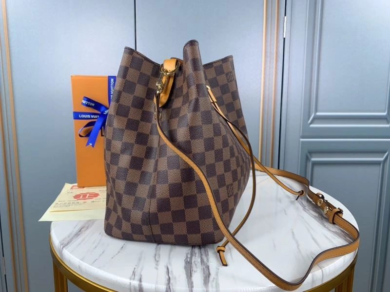 Louis Vuitton Bucket Bags Soft 79869