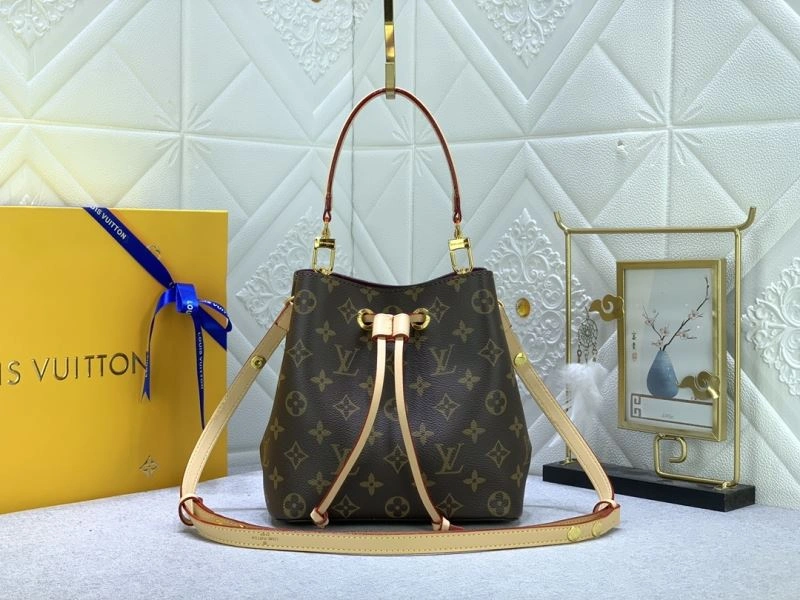 Louis Vuitton Bucket Bags Classic 79859