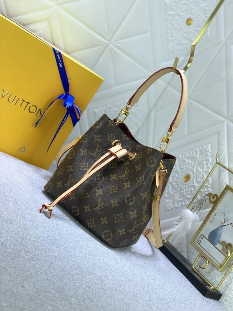 Louis Vuitton Bucket Bags Classic 79859