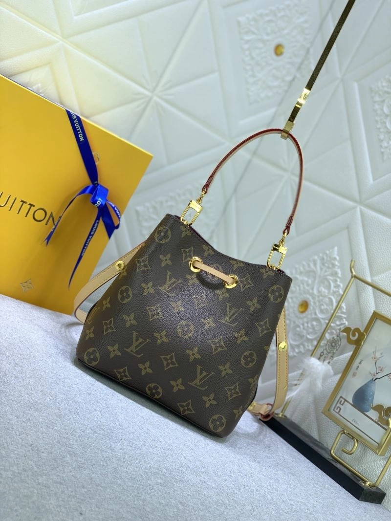 Louis Vuitton Bucket Bags Classic 79859
