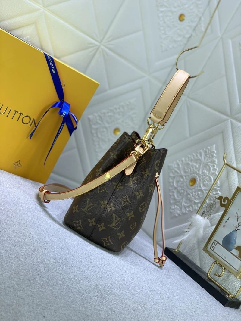 Louis Vuitton Bucket Bags Classic 79859