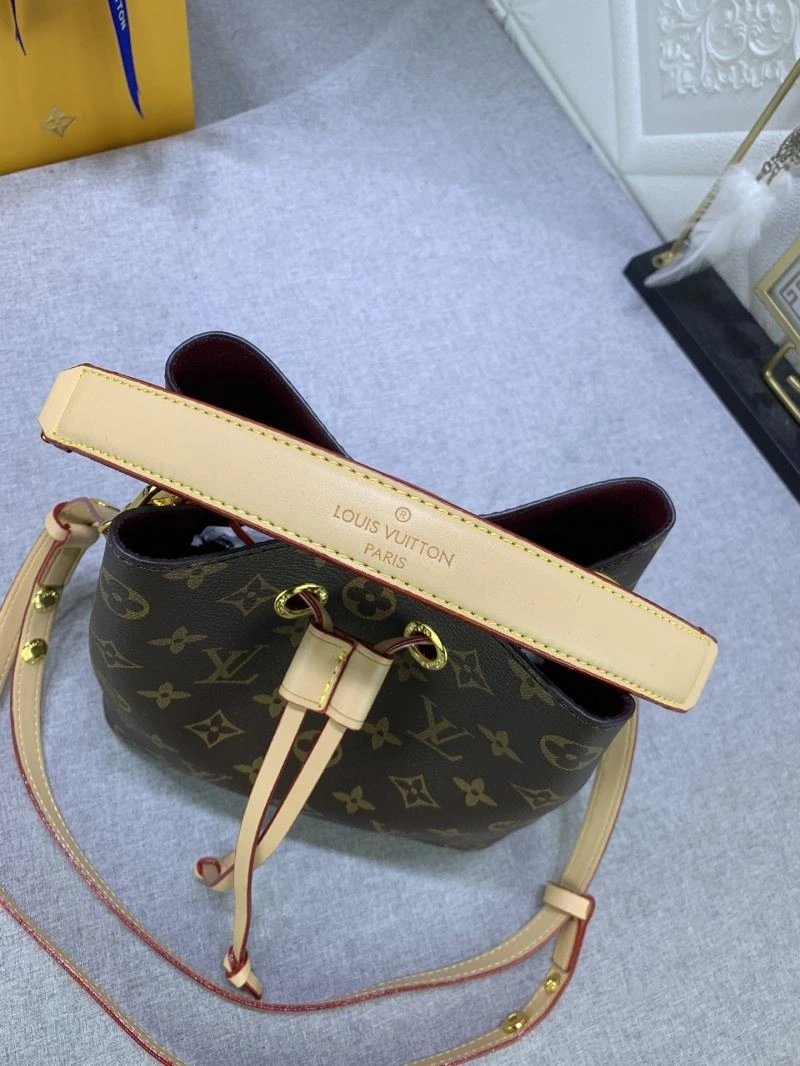 Louis Vuitton Bucket Bags Classic 79859
