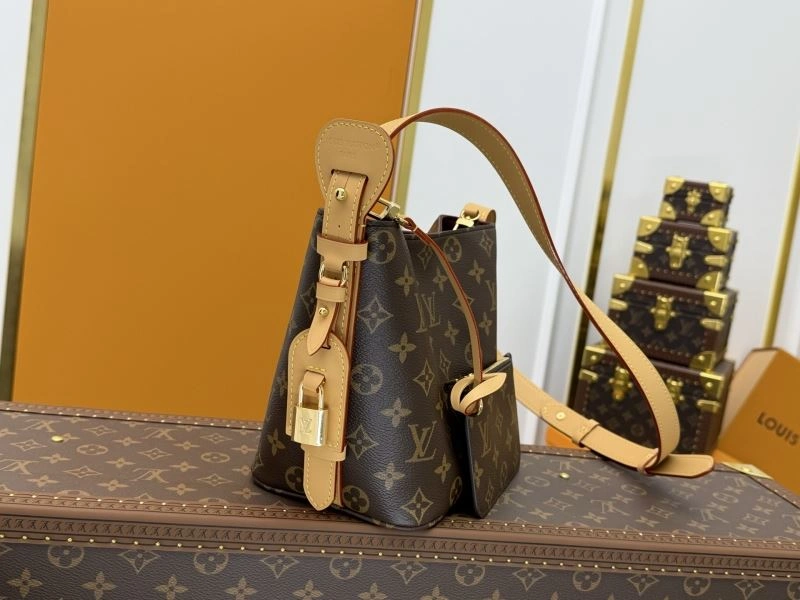 Louis Vuitton Bucket Bags Youthful 79868