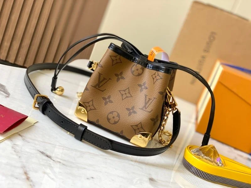 Bright Louis Vuitton Bucket Bags 40144