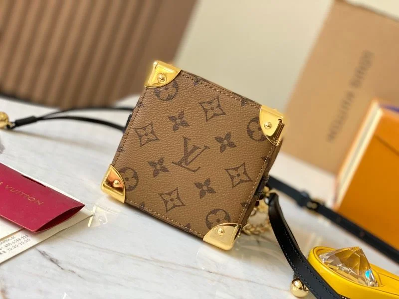 Bright Louis Vuitton Bucket Bags 40144