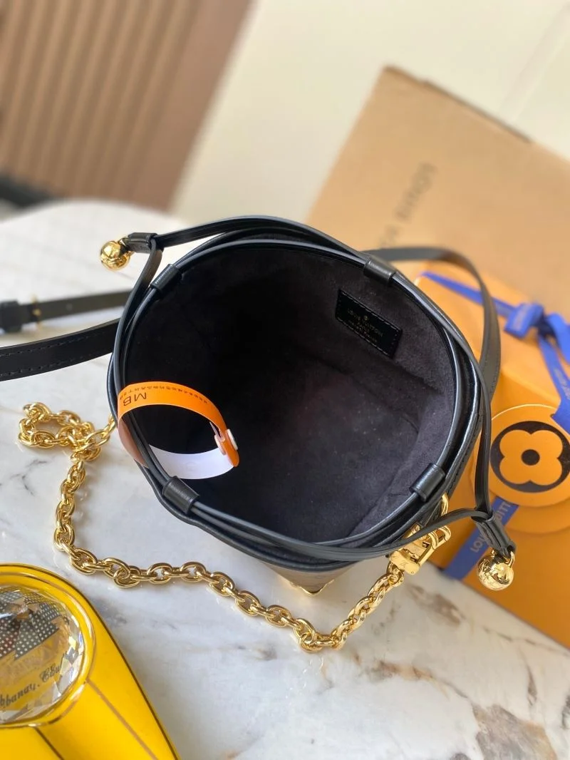 Bright Louis Vuitton Bucket Bags 40144
