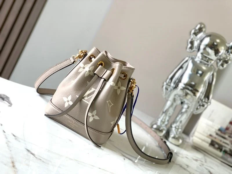 Louis Vuitton Bucket Bags EyeCatching 40146