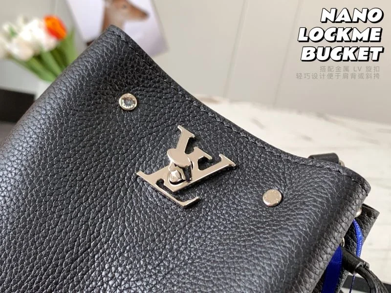 Compact Louis Vuitton Bucket Bags 40137