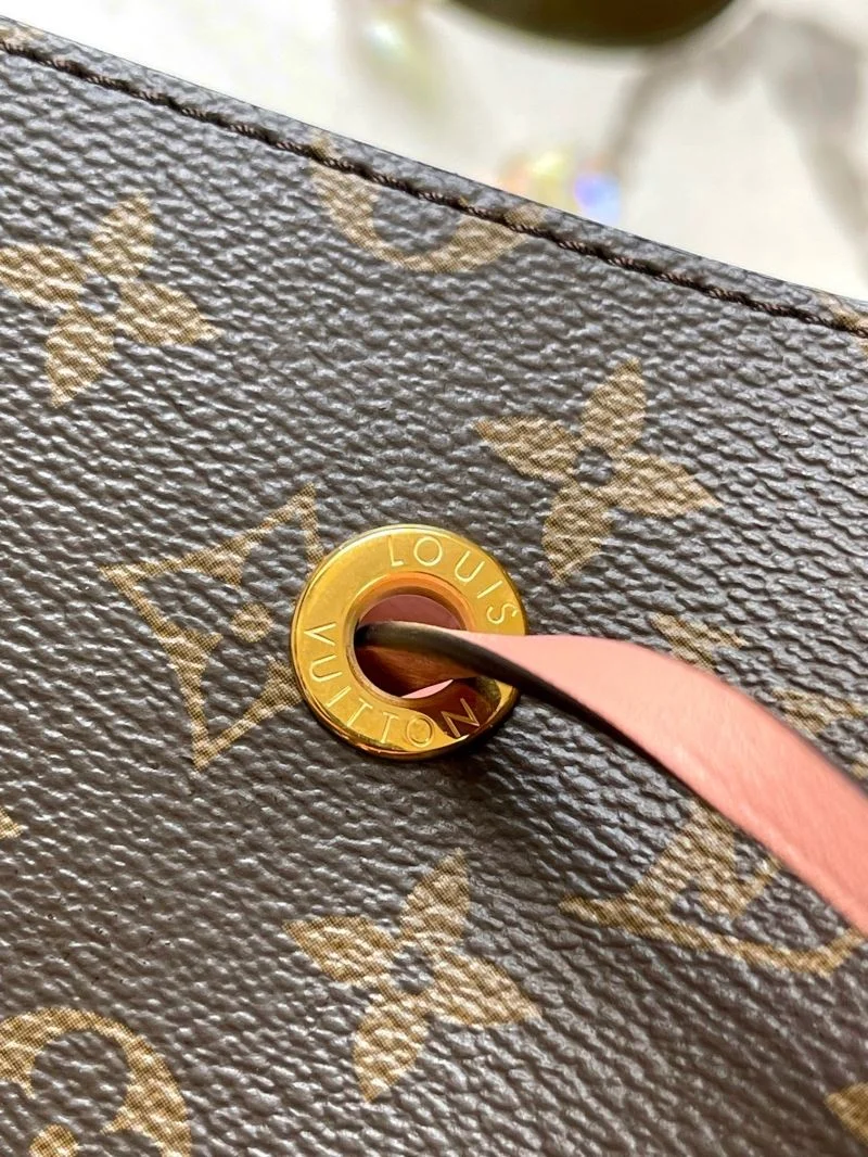 Louis Vuitton Bucket Bags Breathable 40128