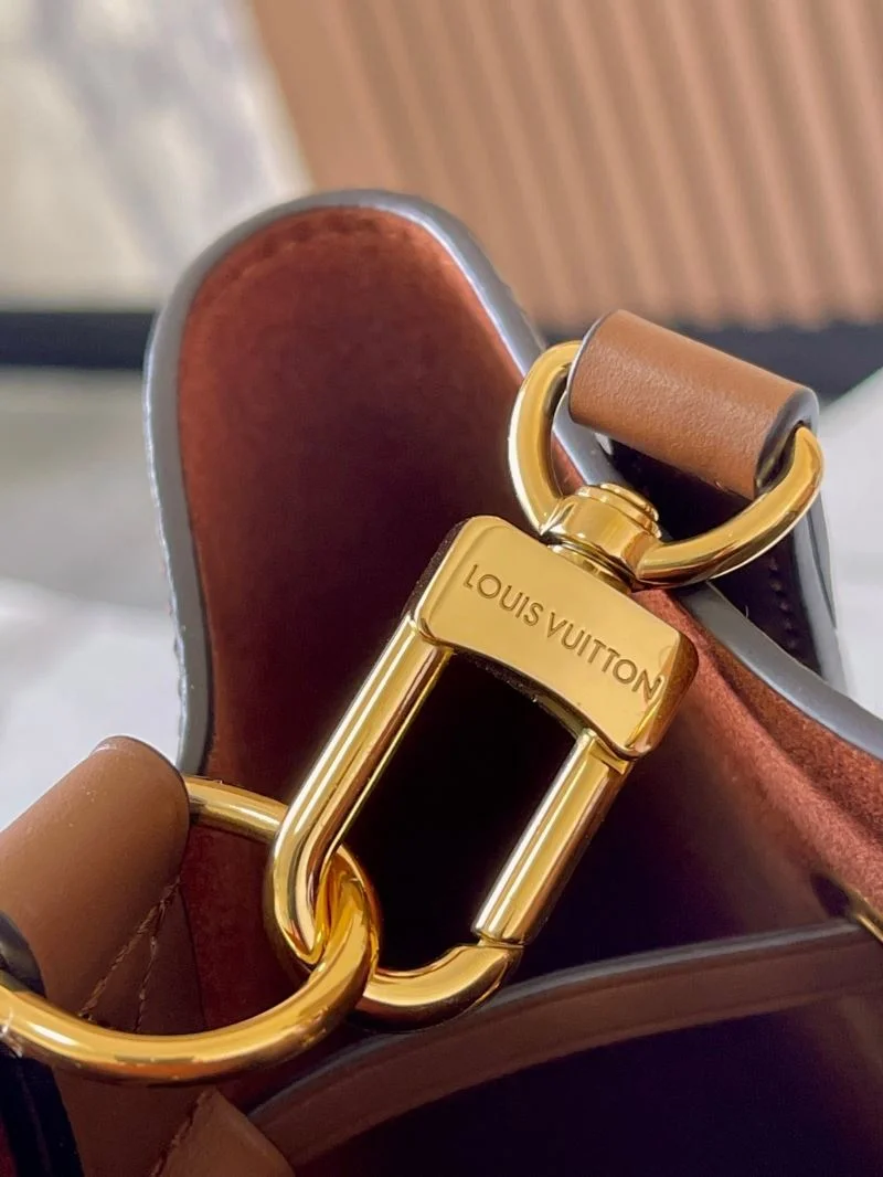 Louis Vuitton Bucket Bags UrbanChic 40129