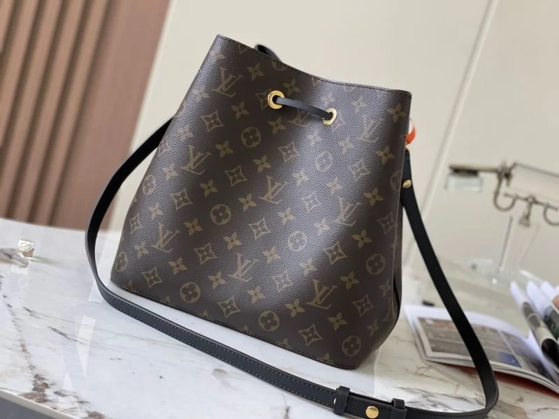 WeatherProof Louis Vuitton Bucket Bags 40125