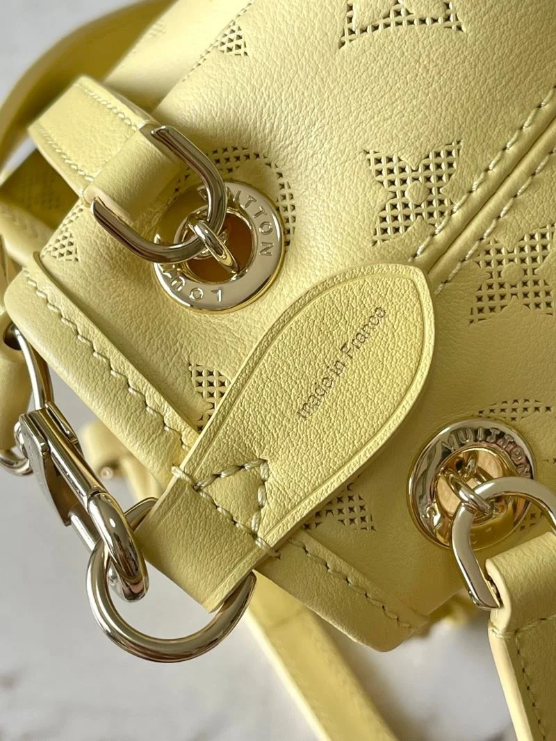 Sleek Louis Vuitton Bucket Bags 40201