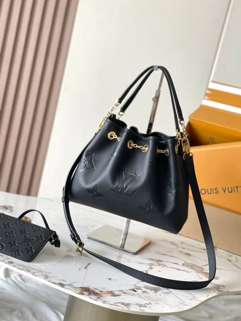 Minimalist Louis Vuitton Bucket Bags 40116