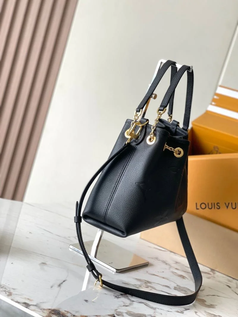 Minimalist Louis Vuitton Bucket Bags 40116