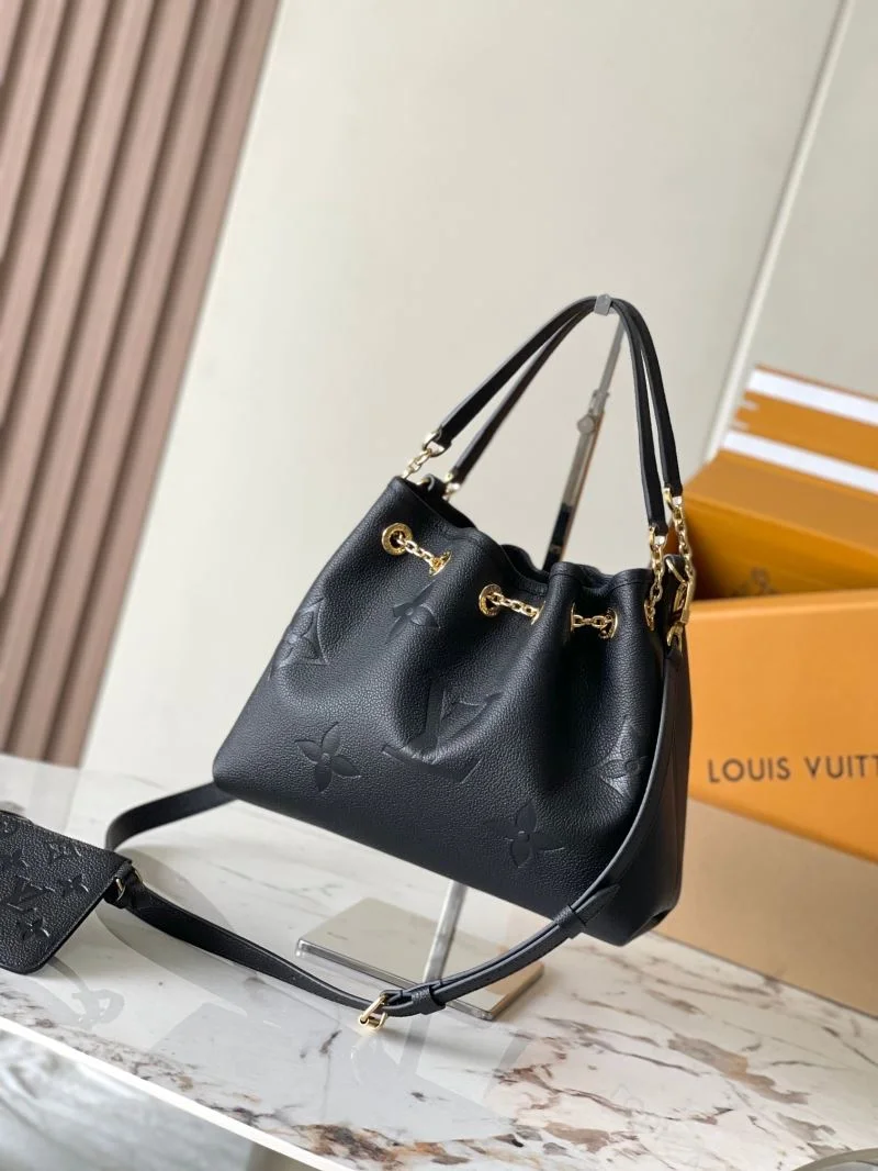 Minimalist Louis Vuitton Bucket Bags 40116