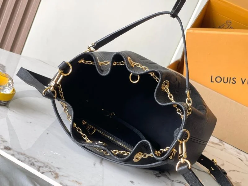 Minimalist Louis Vuitton Bucket Bags 40116