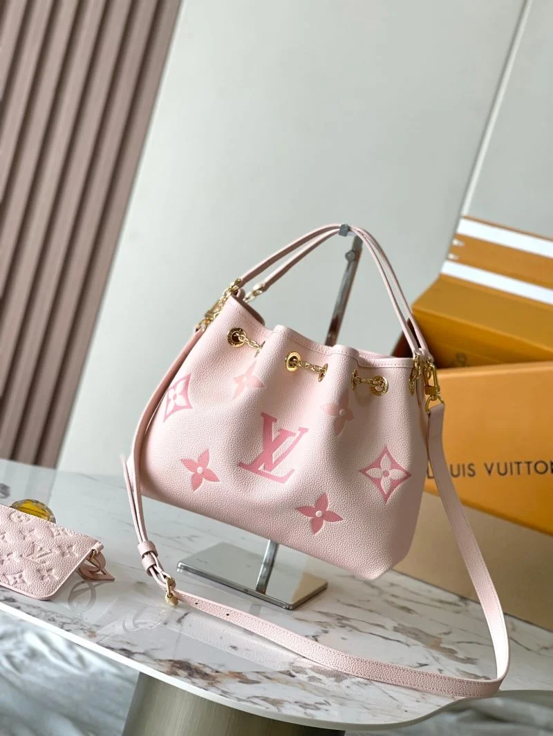Louis Vuitton Bucket Bags Chic 40112