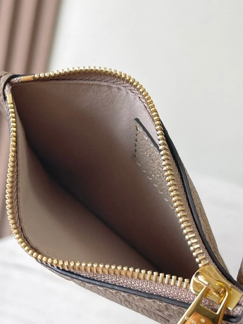 Seasonal Louis Vuitton Bucket Bags 40114