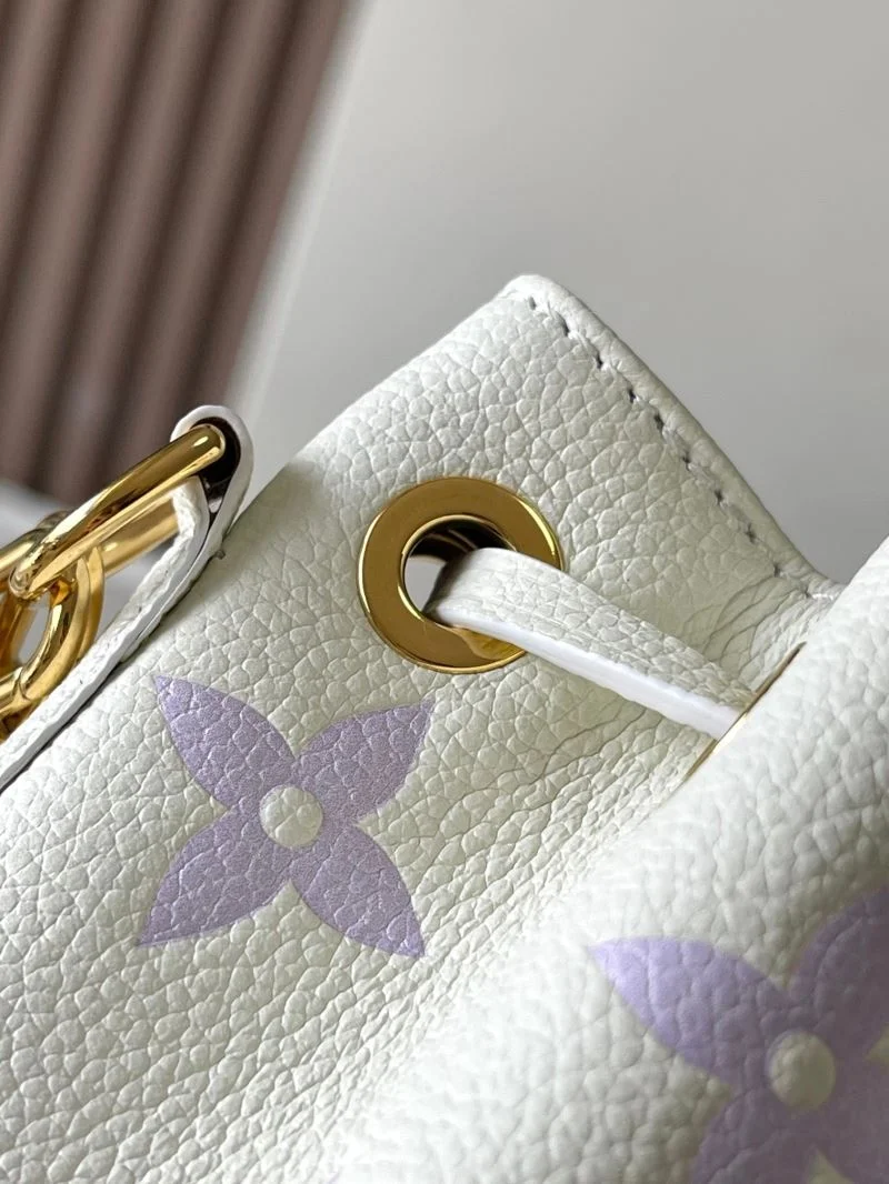 Louis Vuitton Bucket Bags Lightweight 40154
