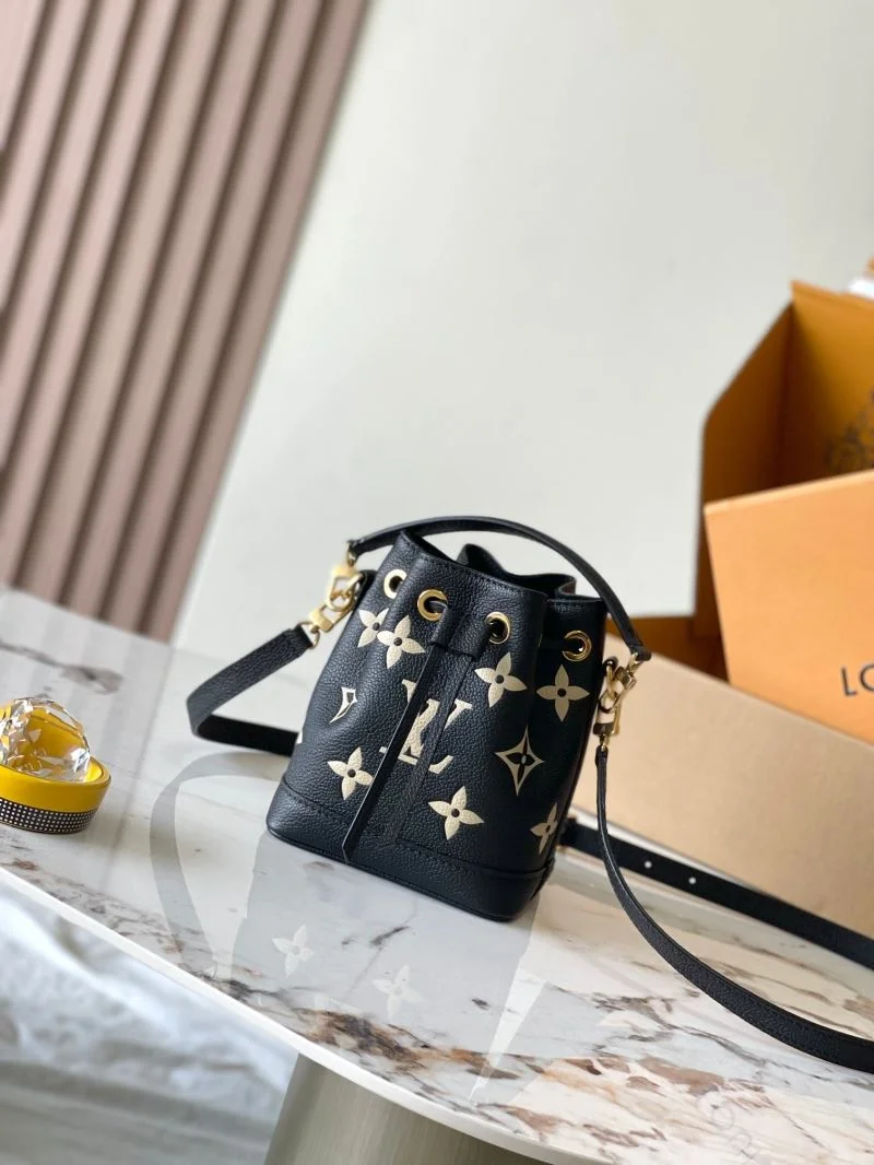 SunProtective Louis Vuitton Bucket Bags 40111