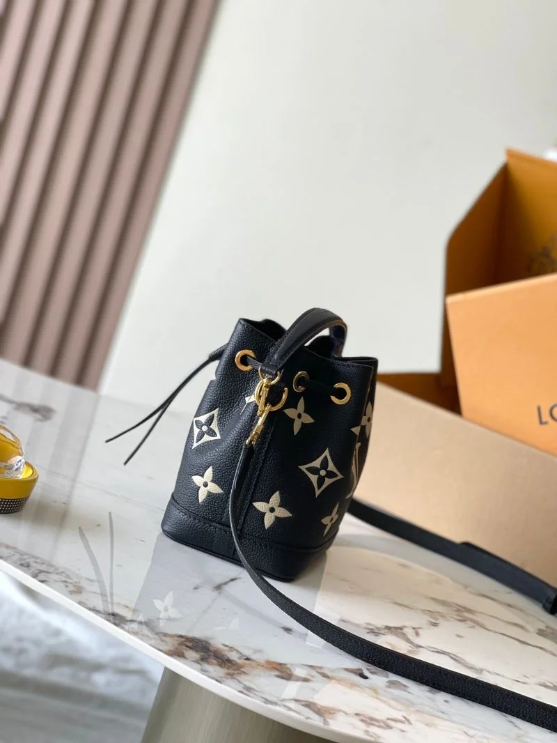 SunProtective Louis Vuitton Bucket Bags 40111