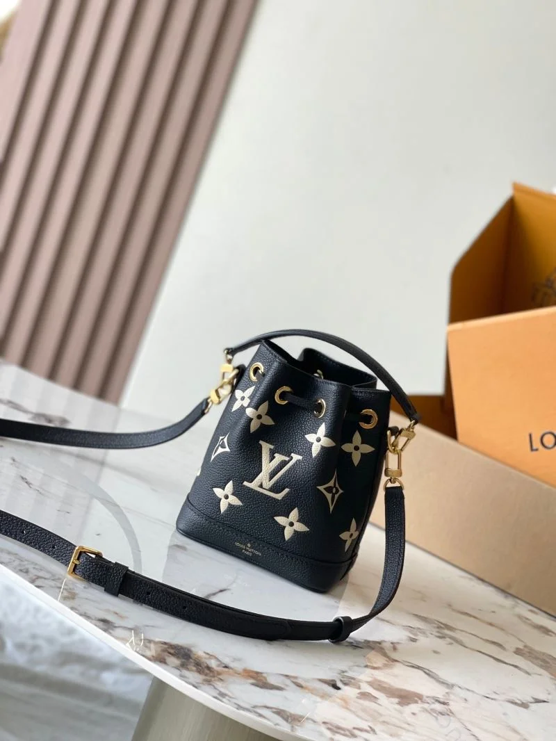 SunProtective Louis Vuitton Bucket Bags 40111