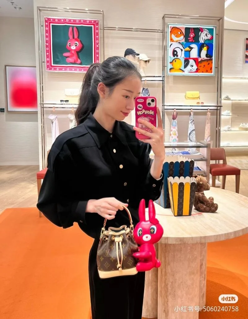 Trendy Louis Vuitton Bucket Bags 40127
