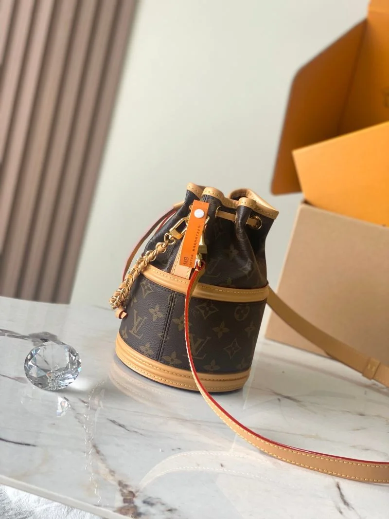 Louis Vuitton Bucket Bags Stylish 40107