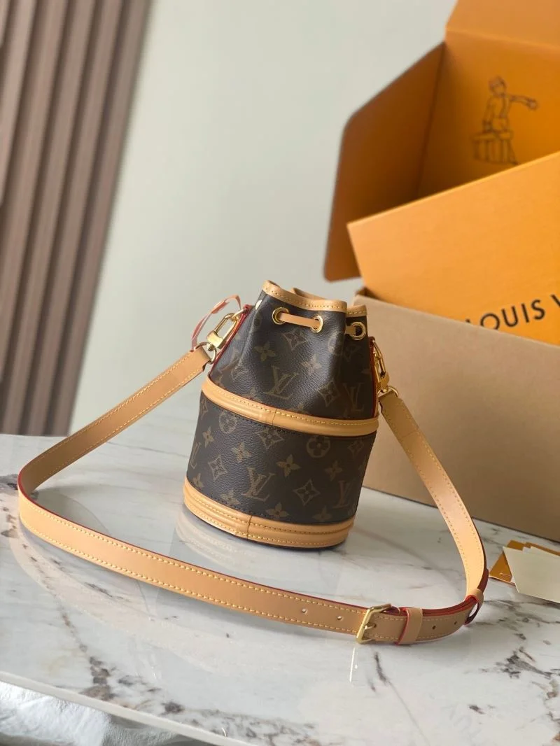 Louis Vuitton Bucket Bags Stylish 40107