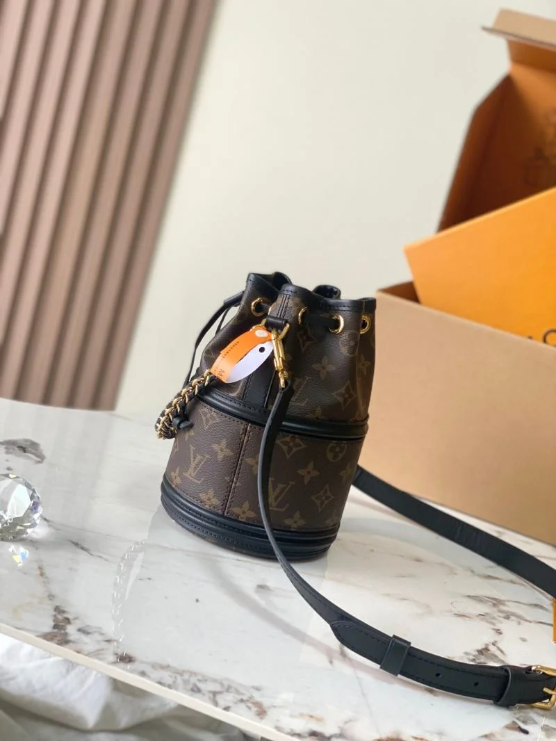 Louis Vuitton Bucket Bags SmoothTexture 40197