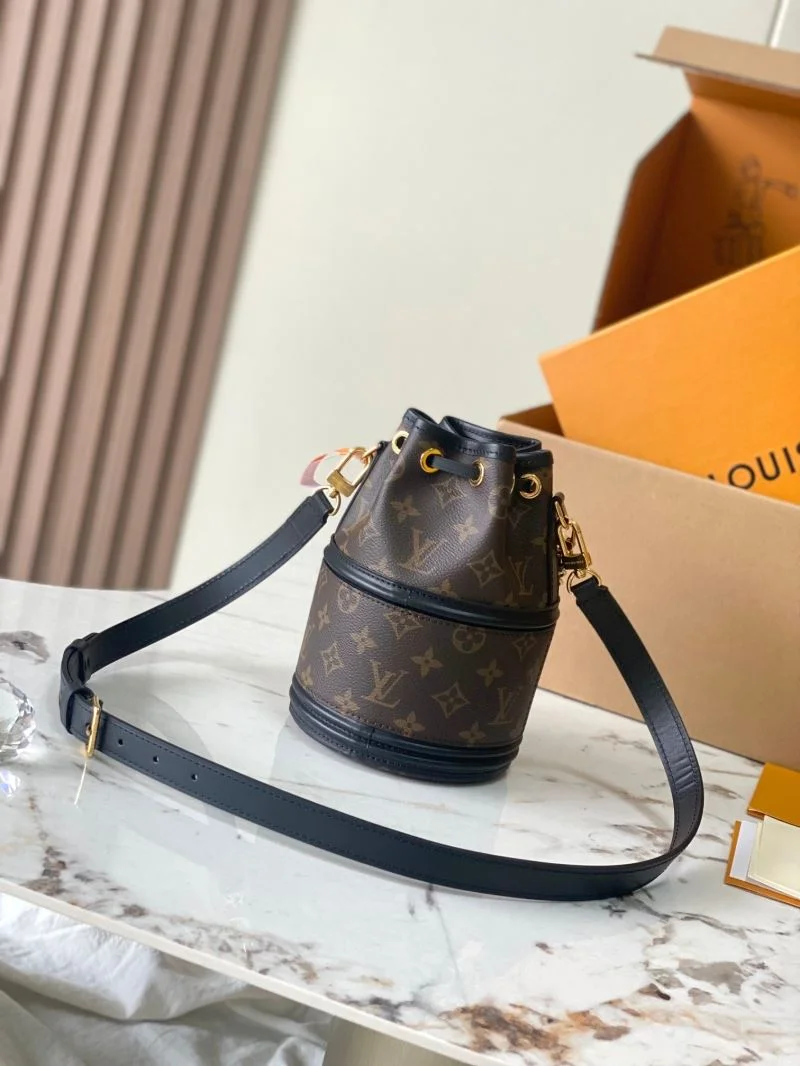 Louis Vuitton Bucket Bags SmoothTexture 40197