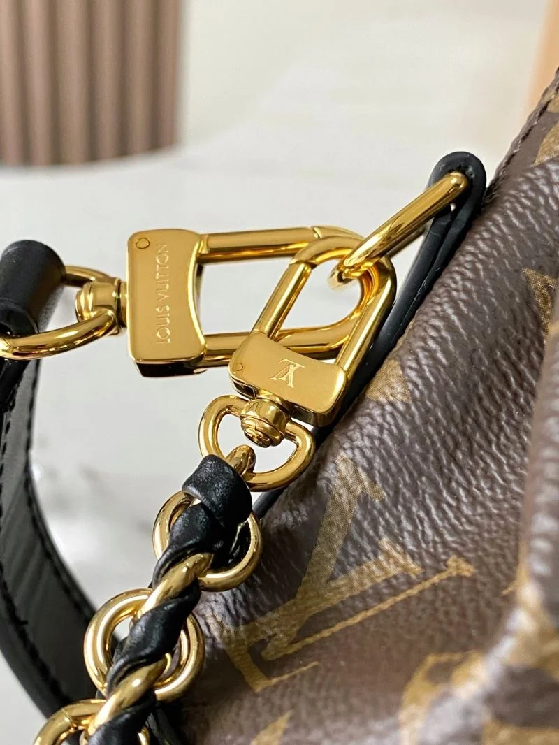 Louis Vuitton Bucket Bags SmoothTexture 40197