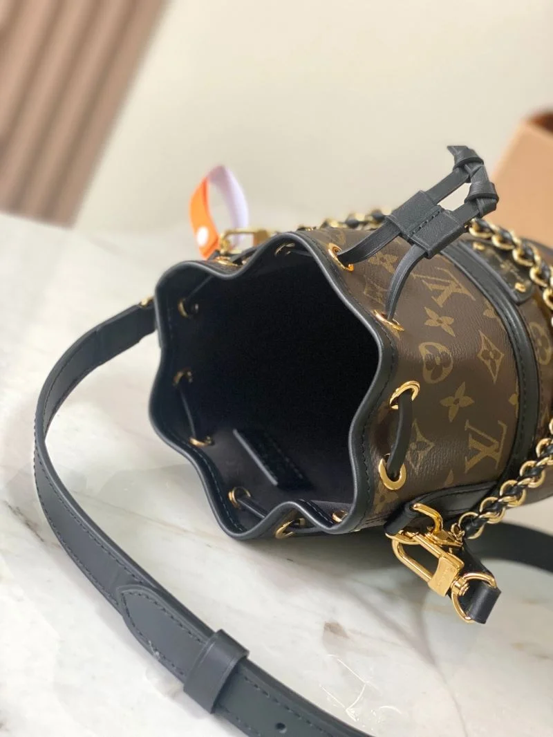 Louis Vuitton Bucket Bags SmoothTexture 40197